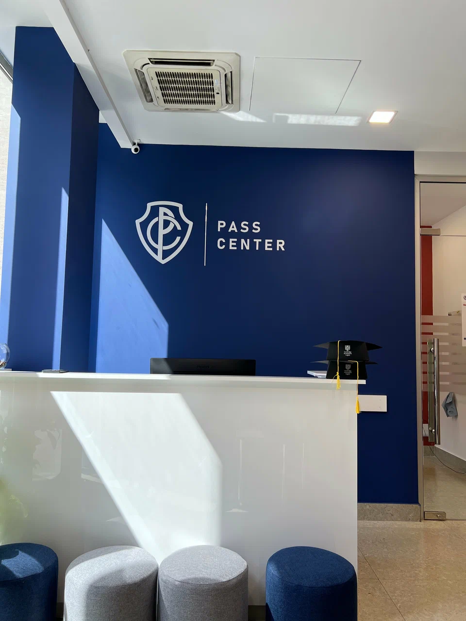 Языковые курсы с "Pass Center"