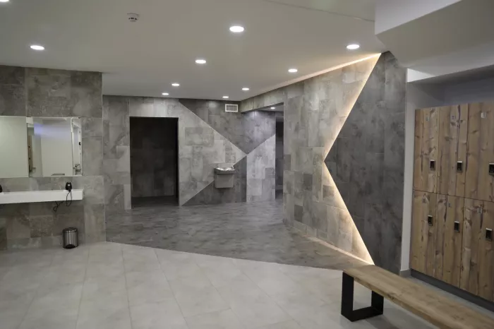 Спортивный комплекс "Gold`s Gym"
