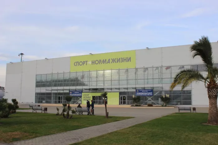 Тренировочная арена ледового дворца "Айсберг"