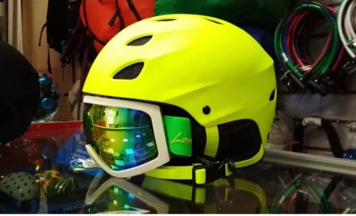 Горнолыжный прокат "K2Tour" на Нижнеимеретинской