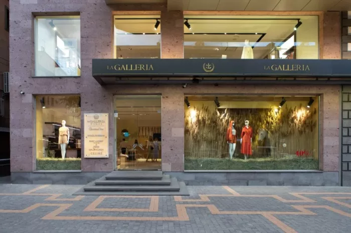 Магазин одежды "La Galleria"
