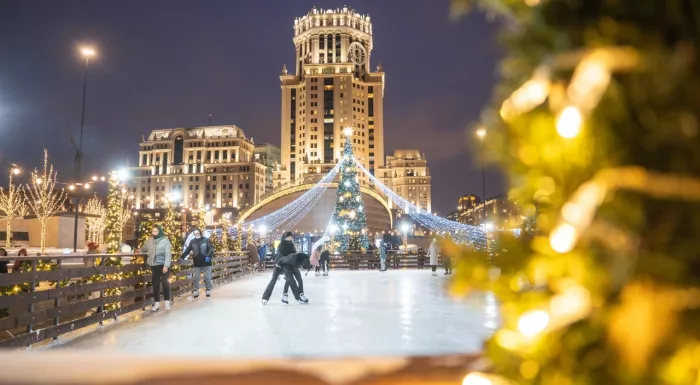 Каток «MEGAICE» в ТЦ Авиапарк