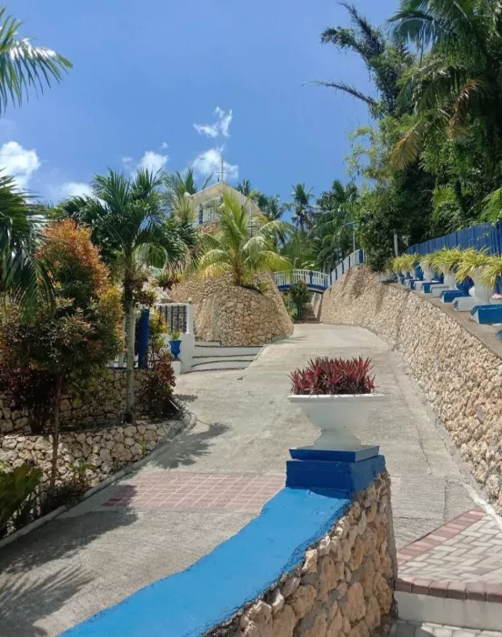 Отель «Little Santorini Mountain Resort»