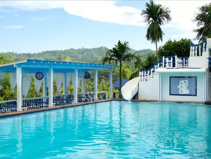 Отель «Little Santorini Mountain Resort»