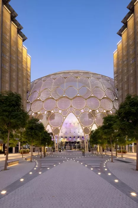 Площадь «Al Wasl Plaza» в "сердце" района Expo City