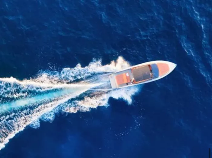 Экскурсии на яхте от компании "Xclusive Yachts"