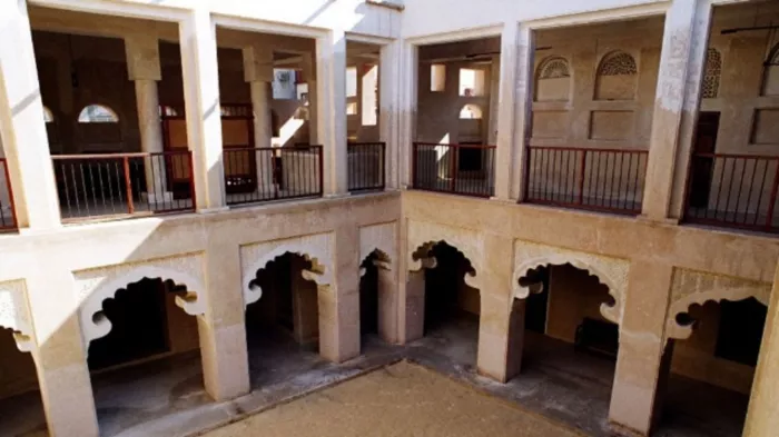 Культурно-историческое наследие "Al Ahmadiya и Heritage House"