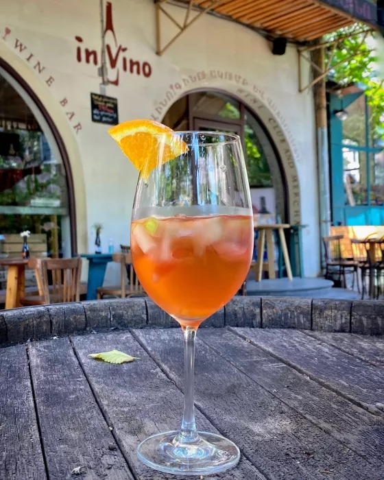 Винный бар "In Vino"