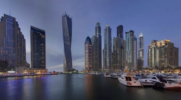 Небоскреб "Cayan Tower"