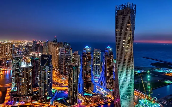 Небоскреб "Cayan Tower"