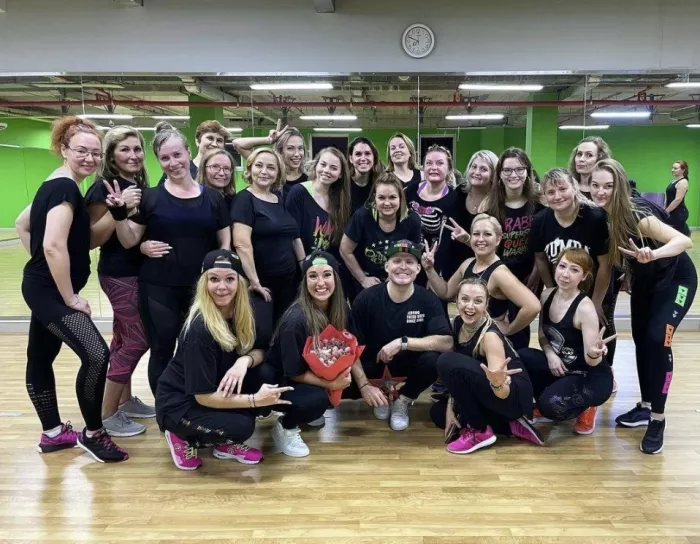 Обучение танцам "Fit life"