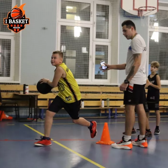 Баскетбольная академия "Ibasket" на Волгоградской