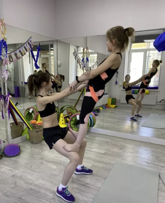 ​Детская фитнес-студия "Stars gym only for kids"