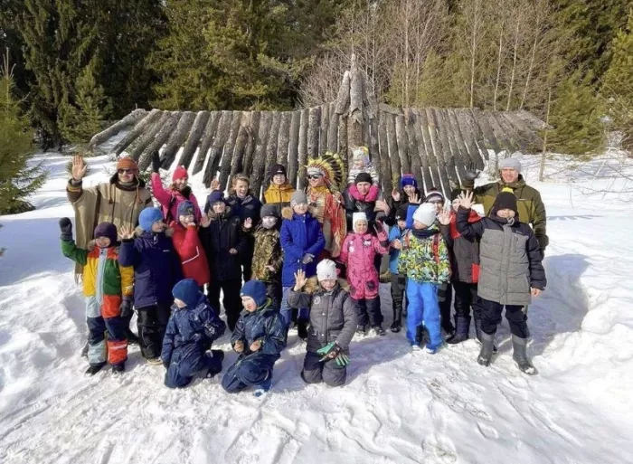 Спортивный клуб "Фролы"