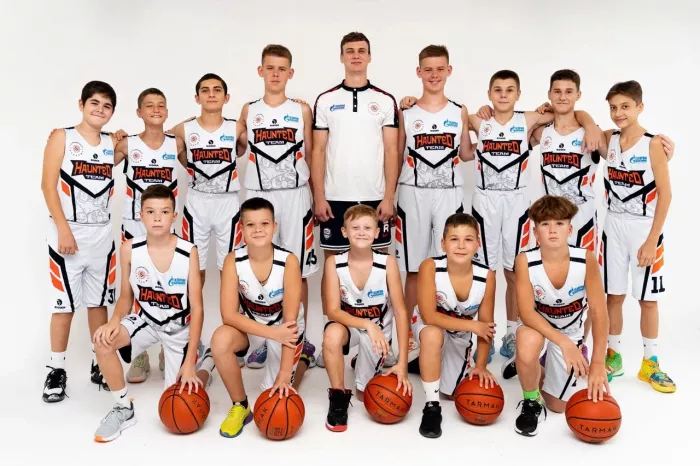 Баскетбольная академия "I.S. BASKETBALL" на Герасименко