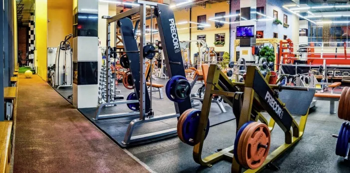 ​Фитнес-клуб "Golden Fitness"