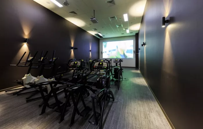 Фитнес-клуб "Gold`s Gym" на Ленинградском