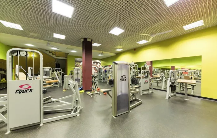 Фитнес-клуб "Gold`s Gym" на Электрозаводской