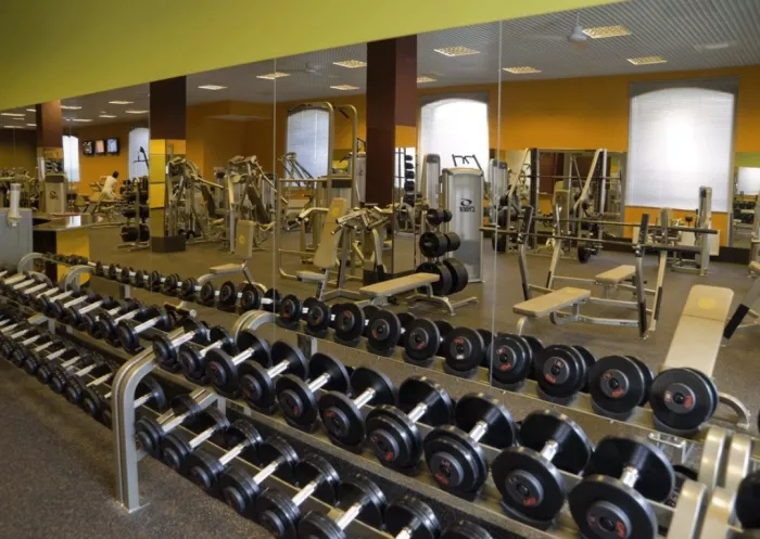 Фитнес-клуб "Gold`s Gym" на Электрозаводской