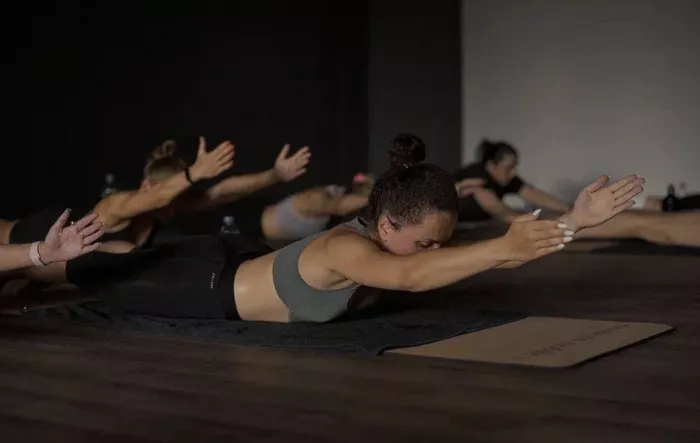 Студия горячей растяжки "Hot Stretching Studio"