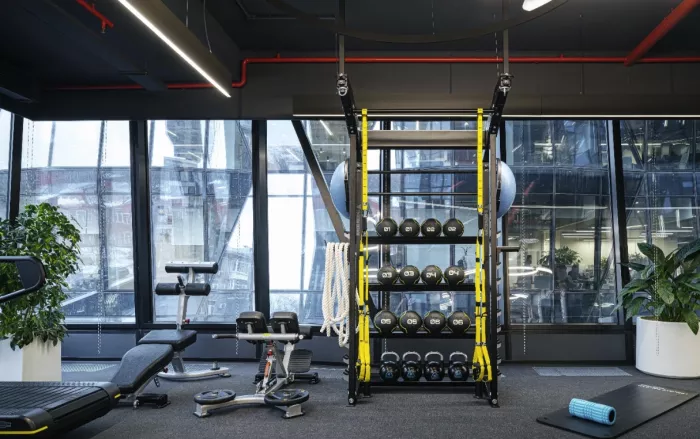 Фитнес-клуб "Crocus fitness" Iskra Gym