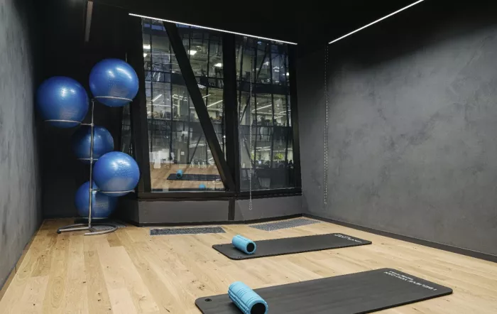 Фитнес-клуб "Crocus fitness" Iskra Gym
