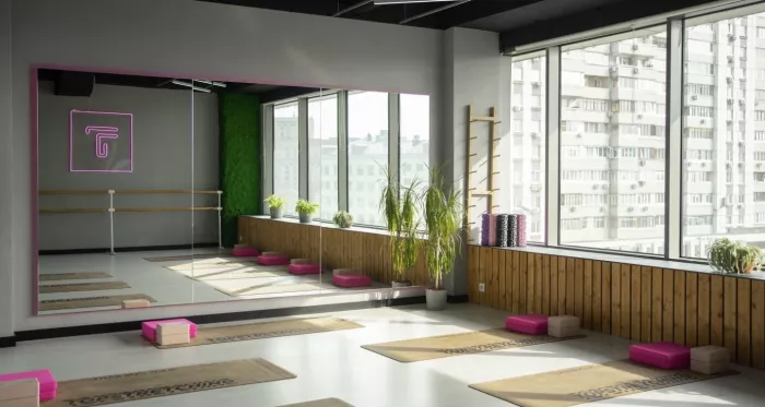 ​Студия растяжки и функционального тренинга "Topstretching" на Таганской