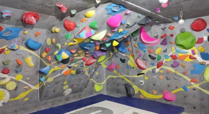 Скалодром «Small Climbing Wall»