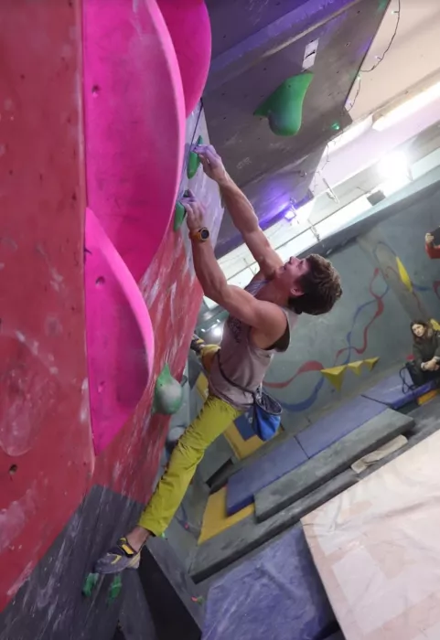 Скалодром «Small Climbing Wall»