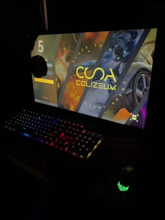 Компьютерный клуб "Colizeum" на Ленинском