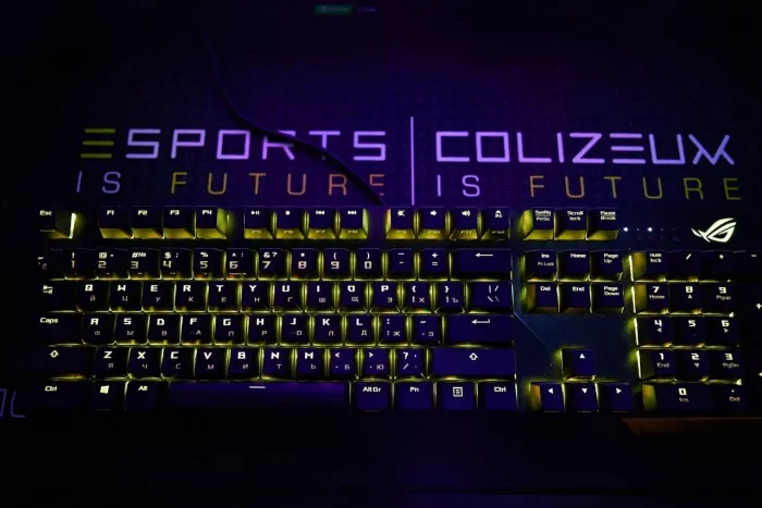 Компьютерный клуб "Colizeum" на Сельской