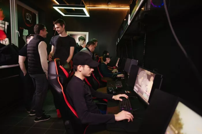 Компьютерный клуб "CyberX" на Гагринской