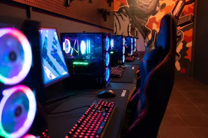 Компьютерный клуб "United Gamers"