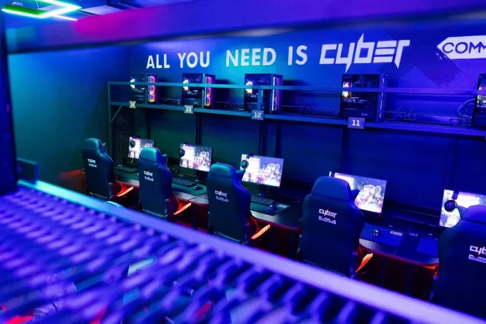 Компьютерный клуб "CyberX" на Волгоградской
