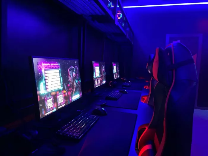 Компьютерный клуб "CyberX" на Волгоградской