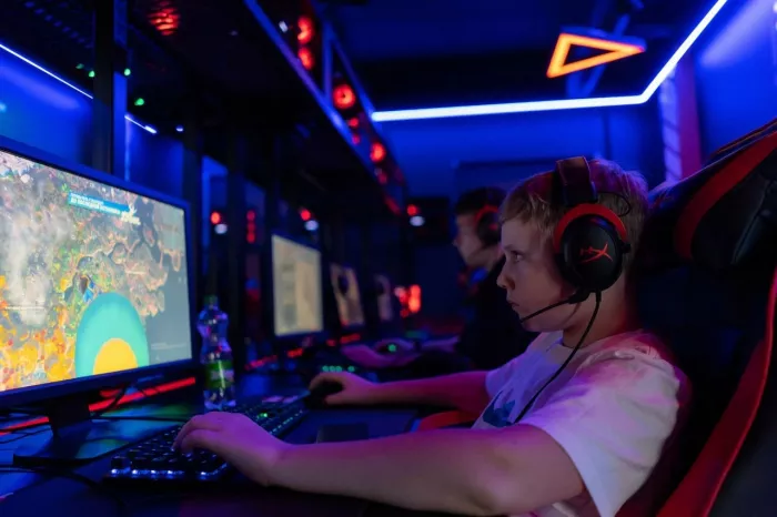 Компьютерный клуб "CyberX" на Волгоградской