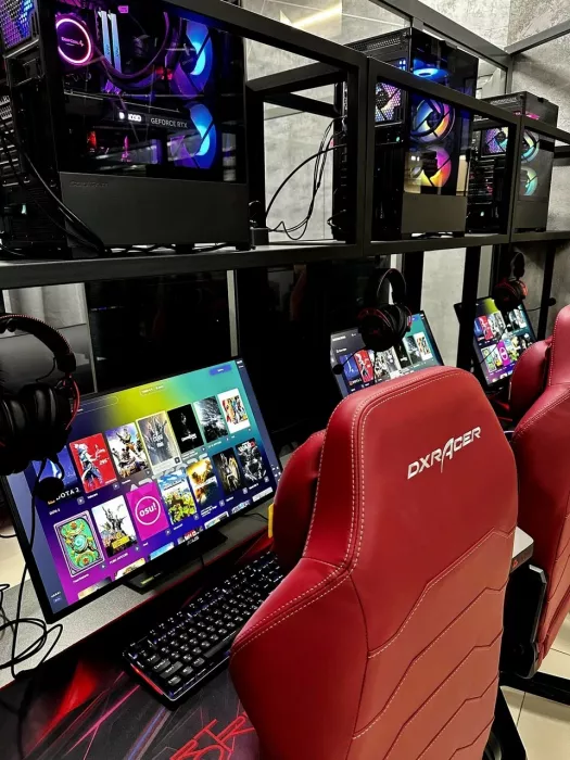 Компьютерный клуб "ARTCORE" на Чистопольской