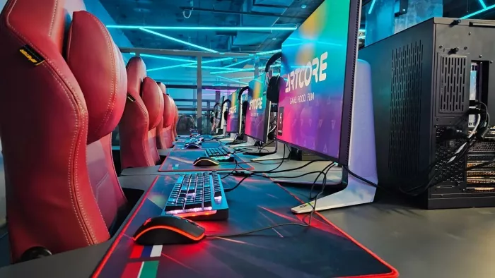 Компьютерный клуб "ARTCORE" на Баумана