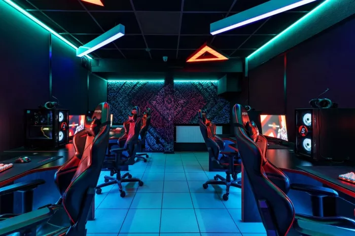 Компьютерный клуб "Godji Game" 