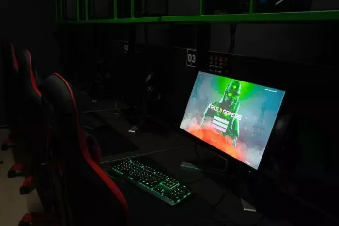 Компьютерный клуб "True Gamers"
