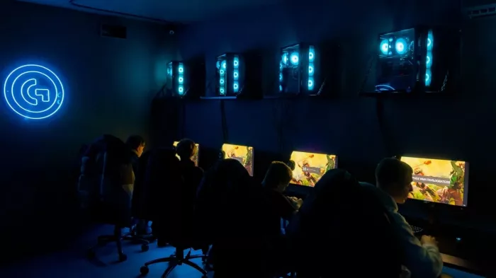 Компьютерный клуб "HighSkill"
