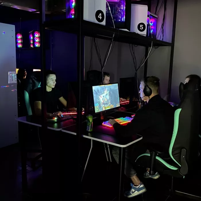 Компьютерный клуб "Vibe gaming"