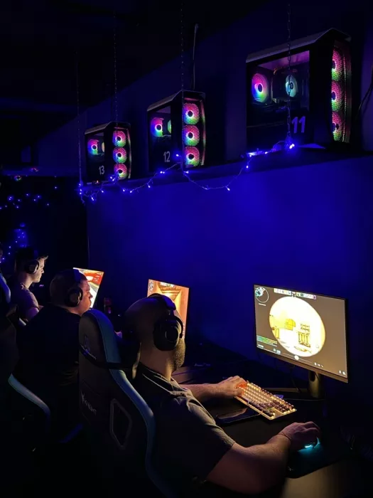Компьютерный клуб "Vibe gaming"