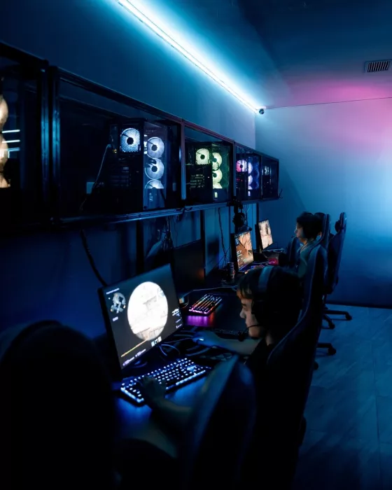 Кибер клуб "Target Cyber Space" на Доваторцев