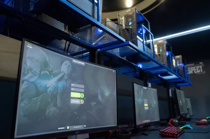 Кибер клуб "True Gamers" на Ленина