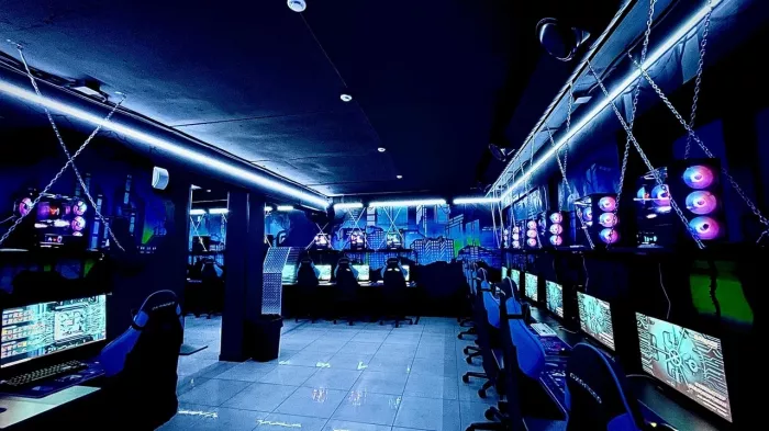 Компьютерный клуб "Damage Gaming Club"
