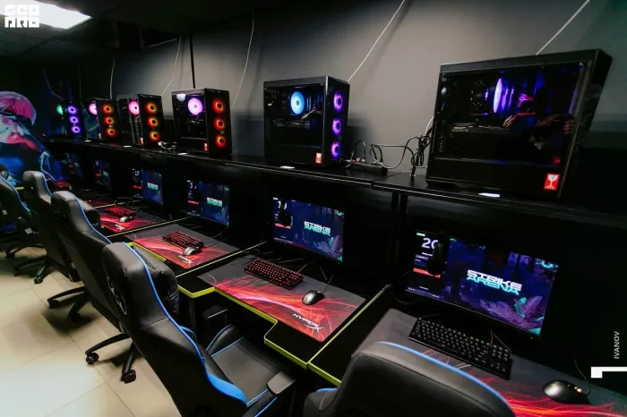 Кибер клуб "Strike Arena"