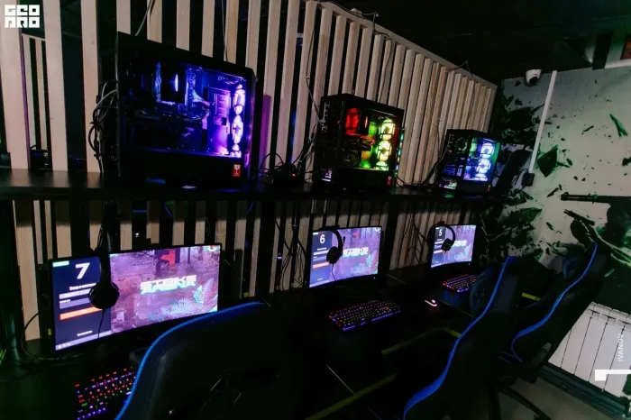 Кибер клуб "Strike Arena"