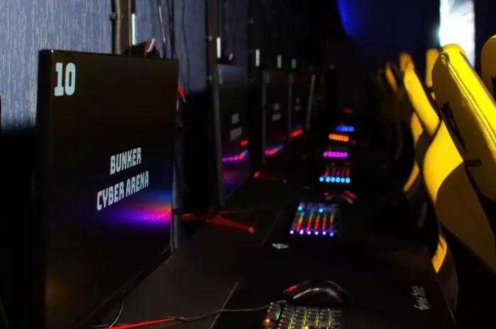 Кибер клуб "Bunker cyber arena"