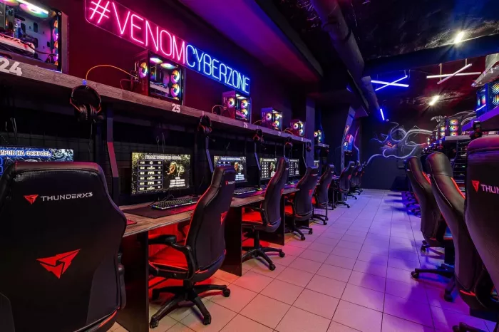 Кибер клуб "Venom Cyber Zone" на Лермонтовской